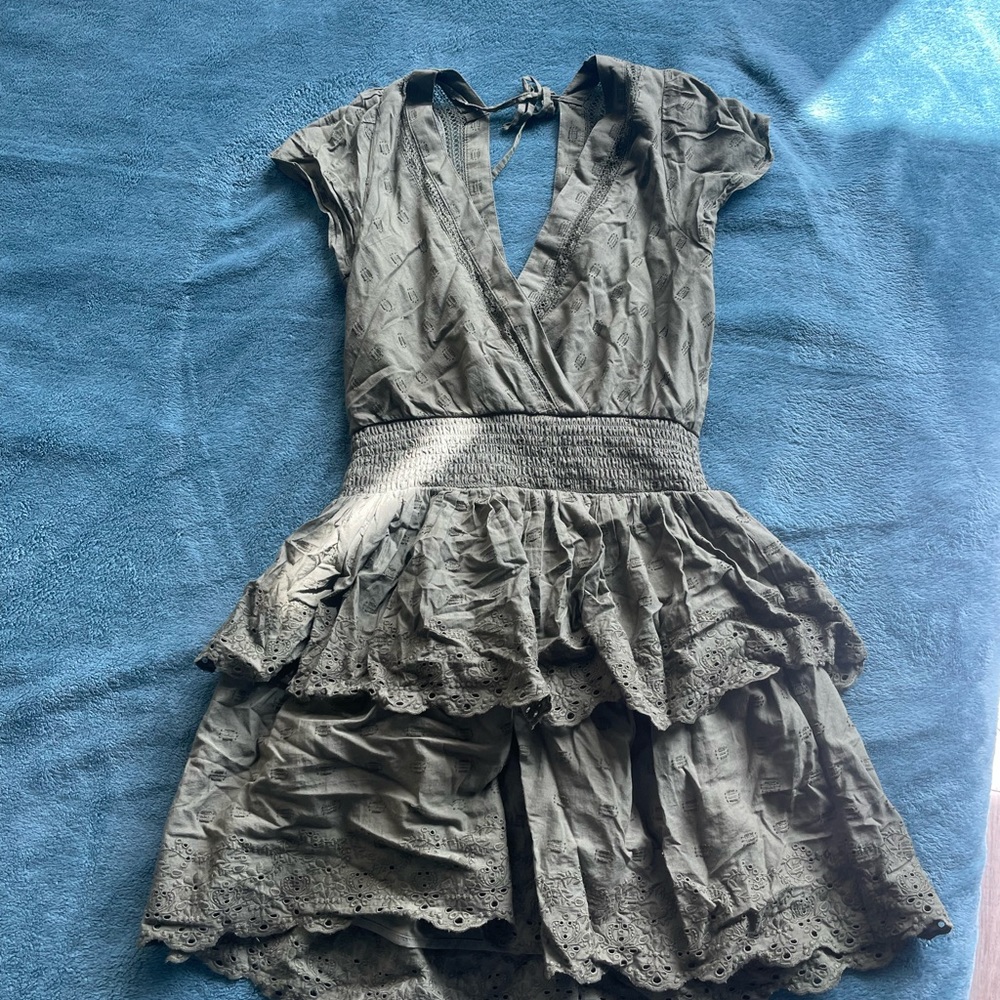 V neck and V back dress